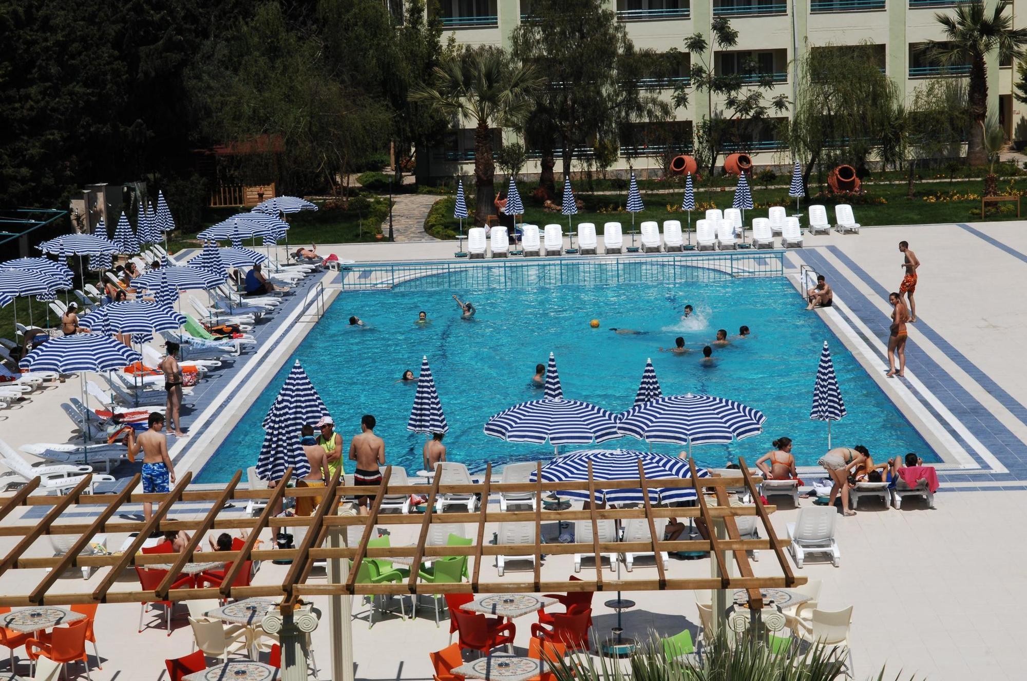 La Santa Maria Hotel Kusadası Esterno foto