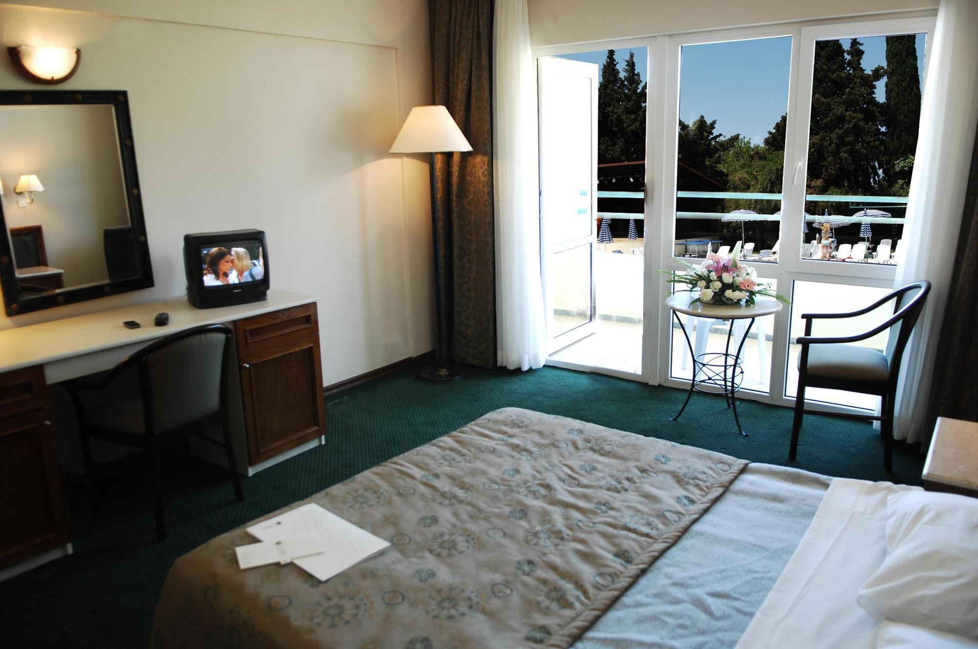 La Santa Maria Hotel Kusadası Esterno foto