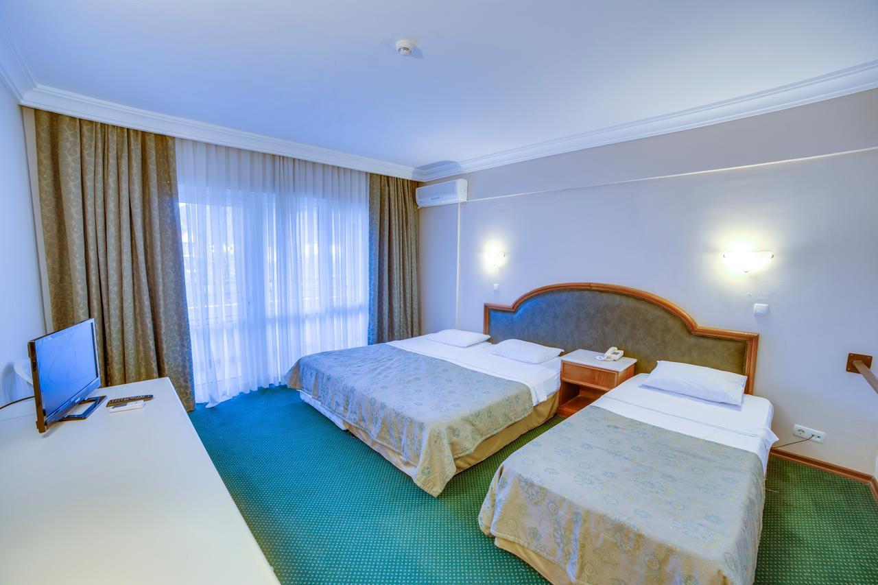 La Santa Maria Hotel Kusadası Esterno foto