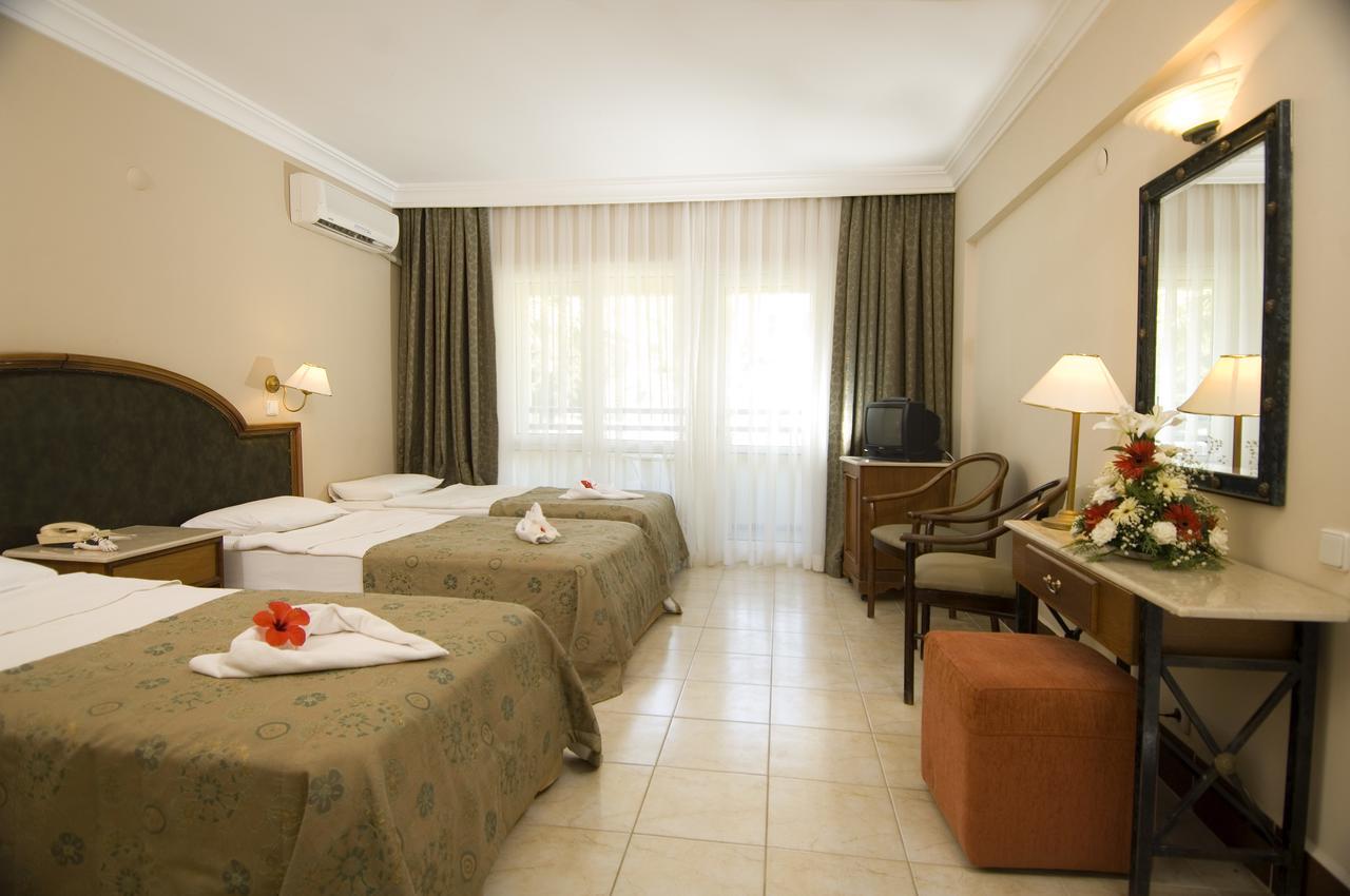 La Santa Maria Hotel Kusadası Esterno foto
