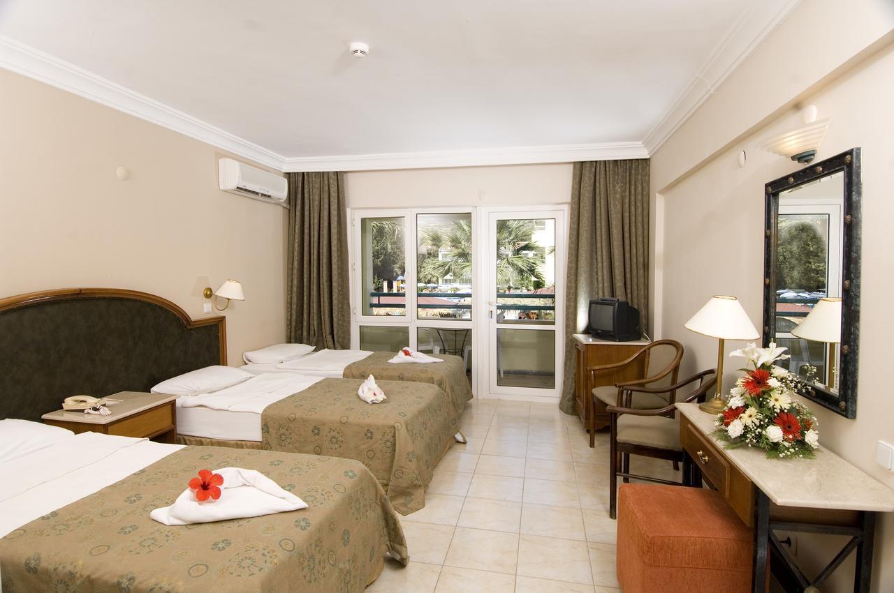 La Santa Maria Hotel Kusadası Esterno foto